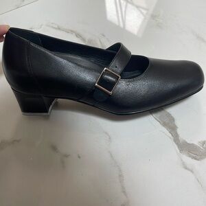 DREW Orthopedic Black Heels Mary Jane Style. Sz 8.5W